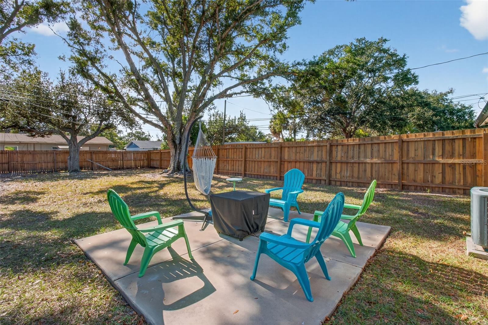 LAKE PALMS SEC 3 - Residential Lease