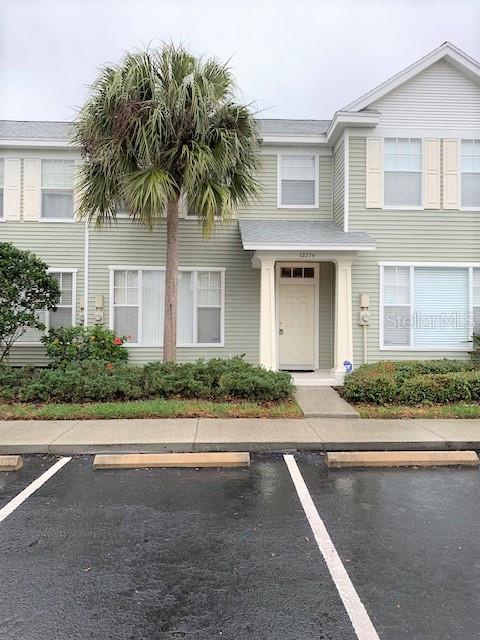 Spacious townhouse in the Country Chase Community/ Westchase area, with large bedrooms, walk in closets, screened lanai and washer and dryer. Community offers pool and playground. Excellent location in the Countryway area.