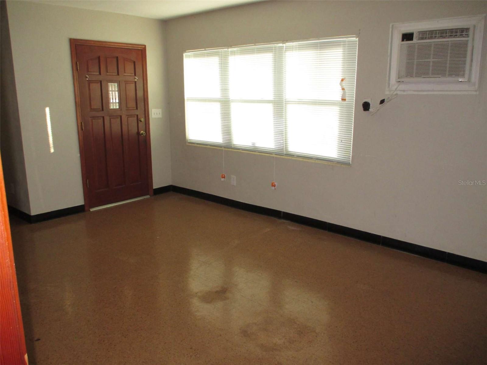 WOODLAND ESTATES - Residential Lease