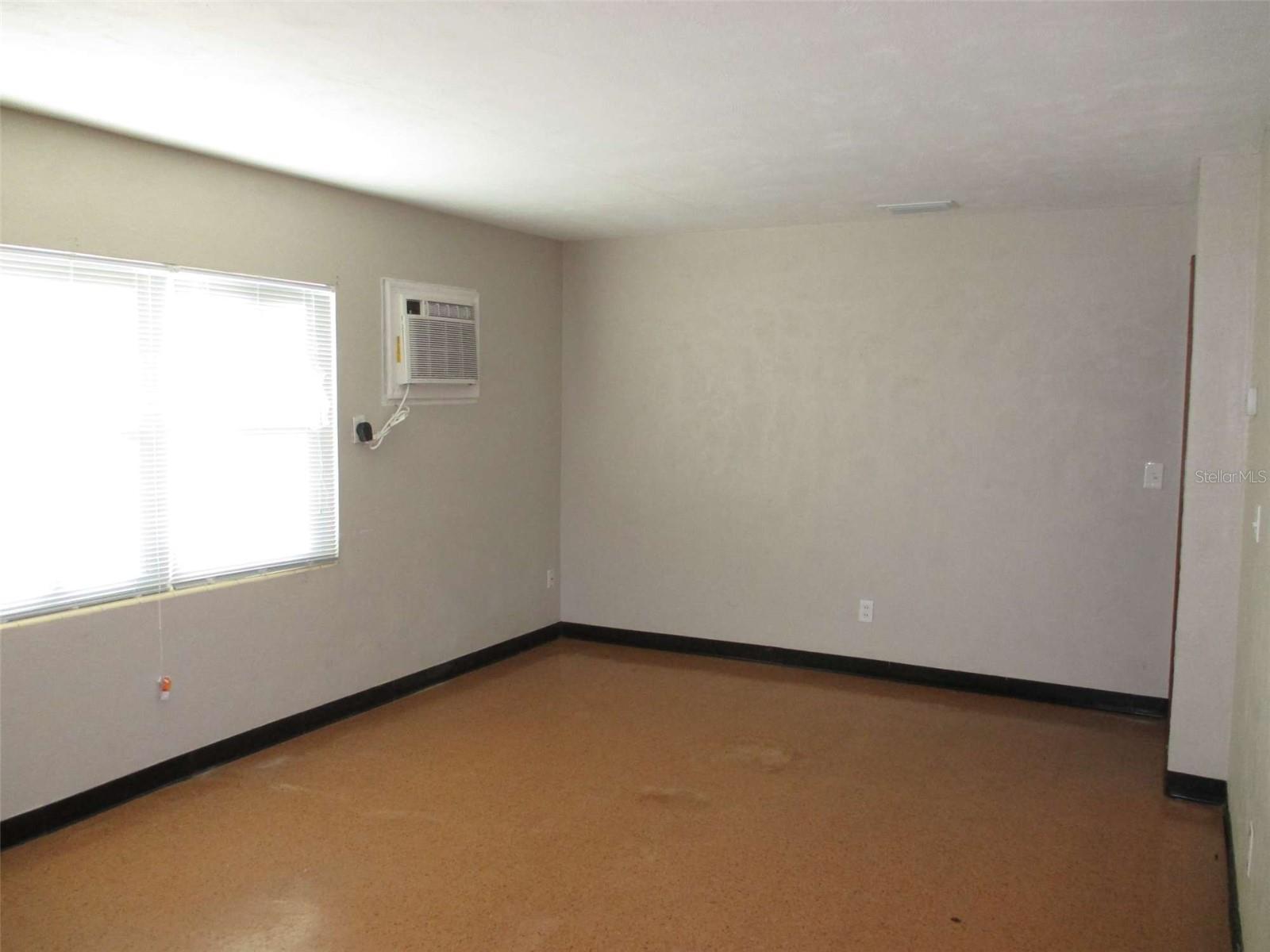 WOODLAND ESTATES - Residential Lease