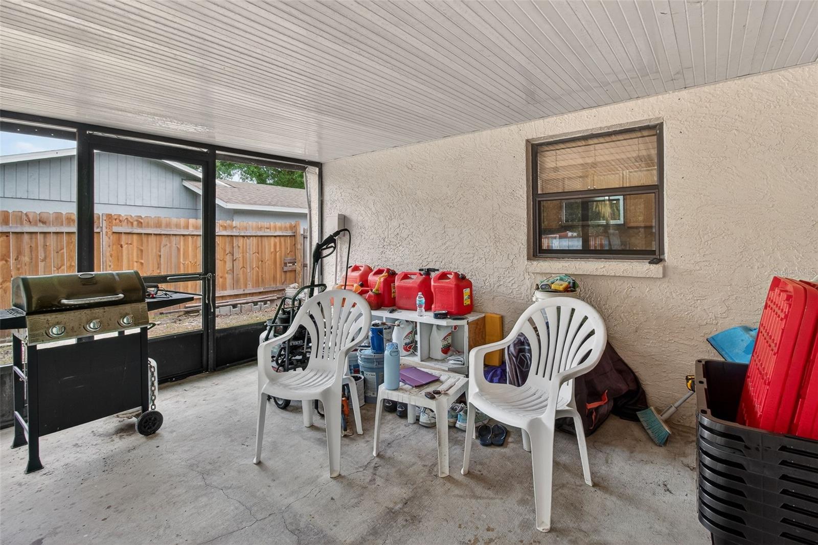 A REP OF LAS BRISAS & LAS - Residential