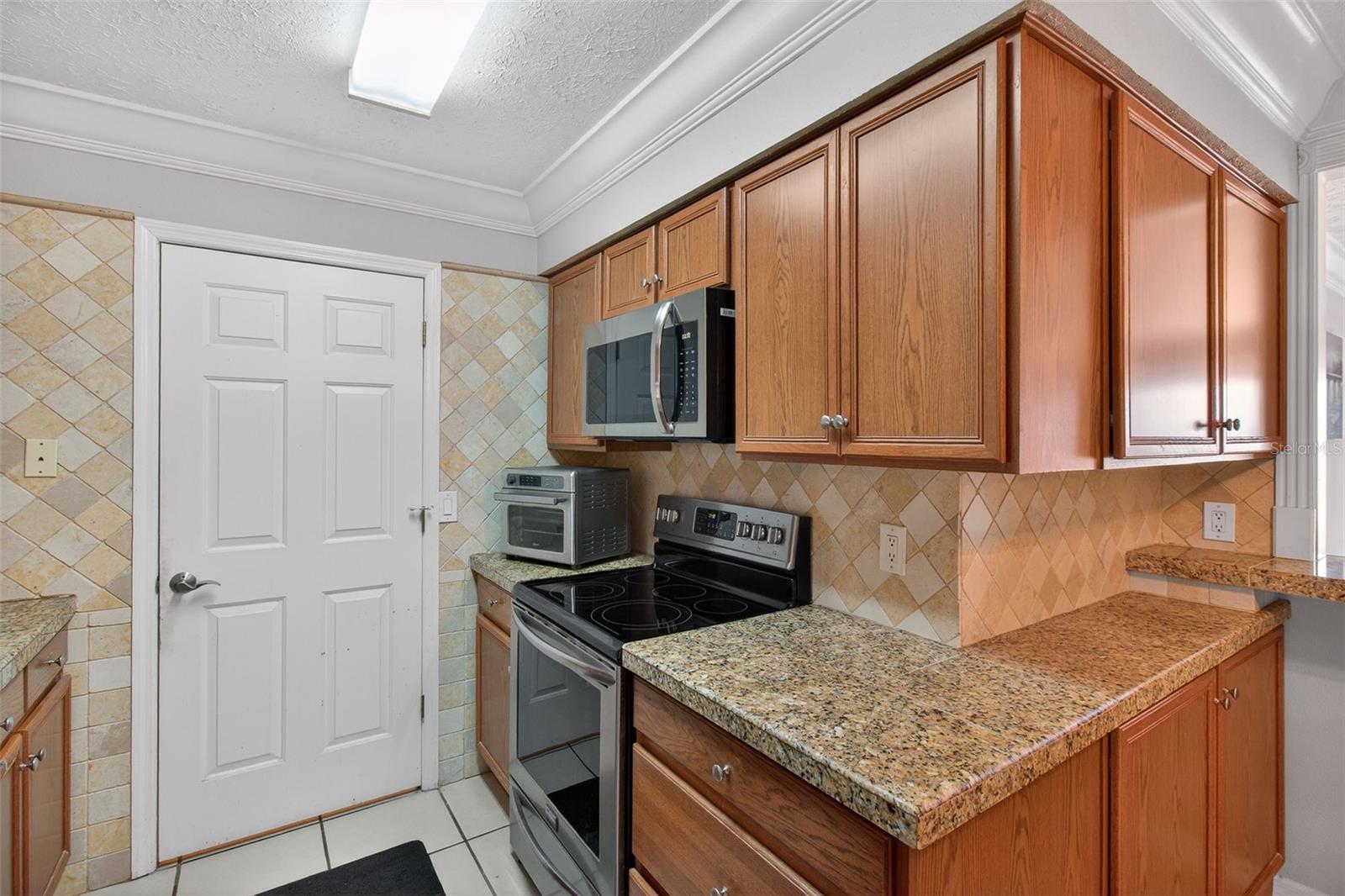 A REP OF LAS BRISAS & LAS - Residential