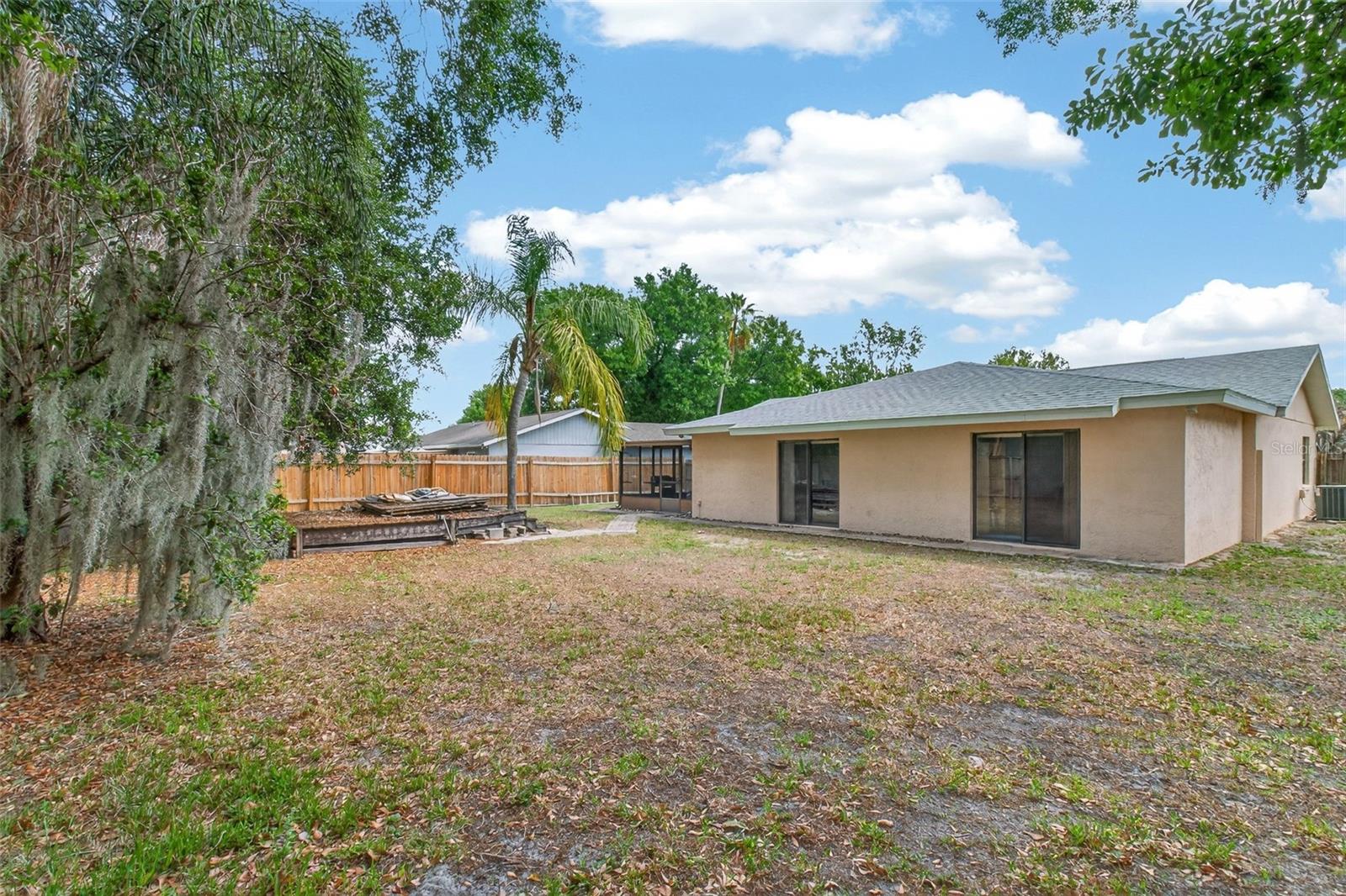 A REP OF LAS BRISAS & LAS - Residential