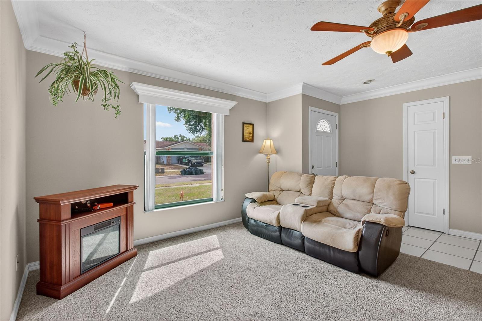 A REP OF LAS BRISAS & LAS - Residential