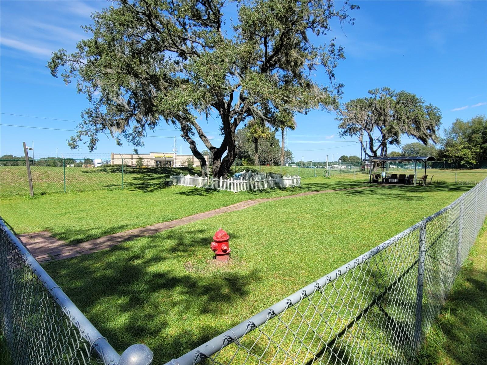 SWEETWATER GOLF & TENNIS CLUB - Residential