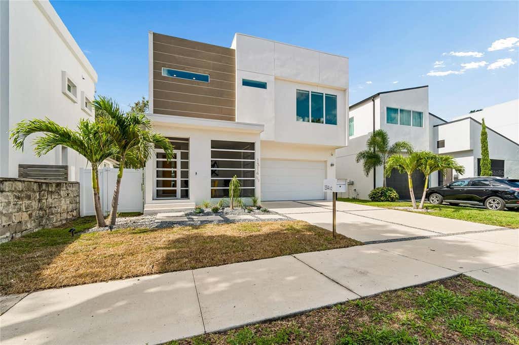 Photo of 1314 1/2 W. Lemon Street, Tampa, FL 33606 (MLS # TB8512163)