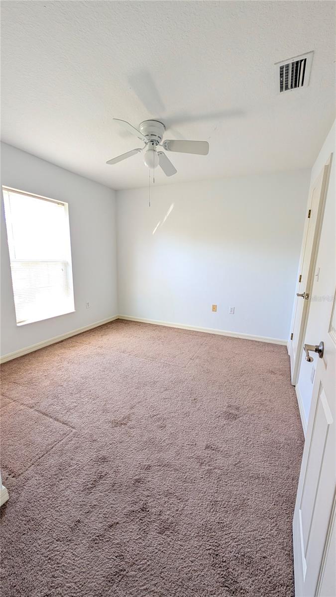 EAST LAKE ESTATES - Residential Lease