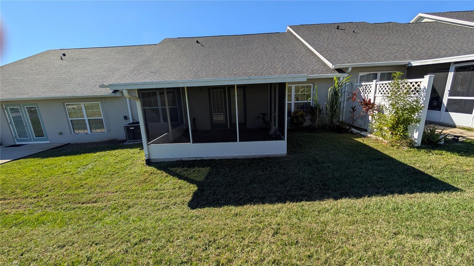 EAST LAKE ESTATES - Residential Lease