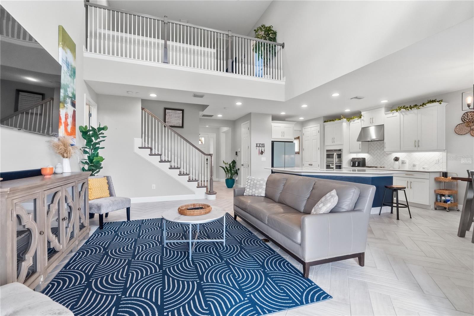 4939 LOS ROBLES COURT