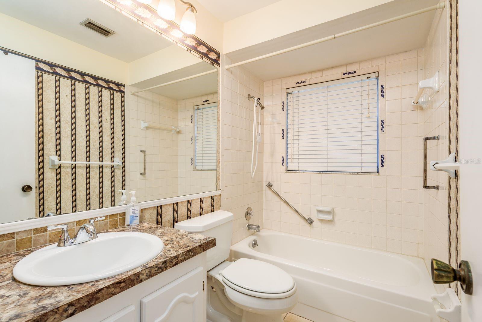 PARADISE POINTE WEST GRP 4 - Residential