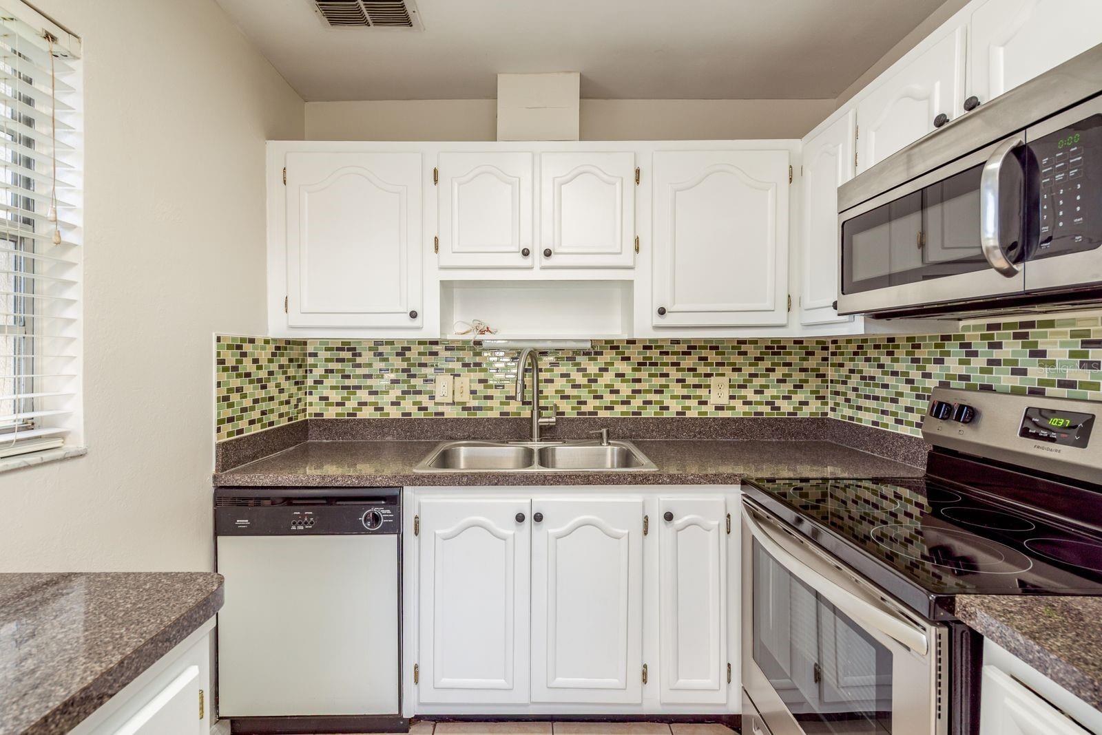 PARADISE POINTE WEST GRP 4 - Residential