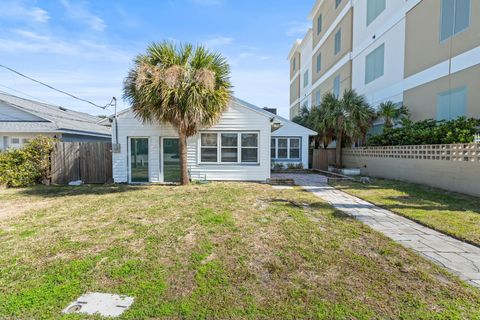 A home in DAYTONA BEACH