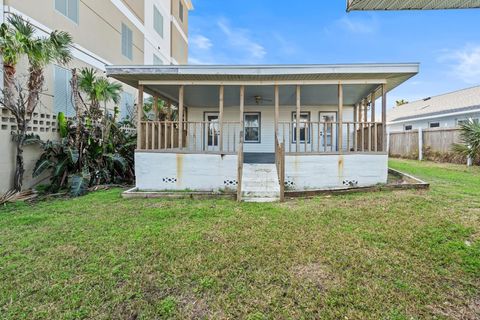 A home in DAYTONA BEACH