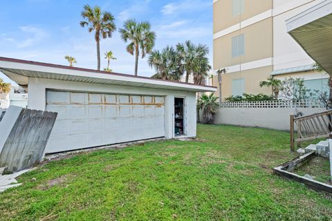 A home in DAYTONA BEACH