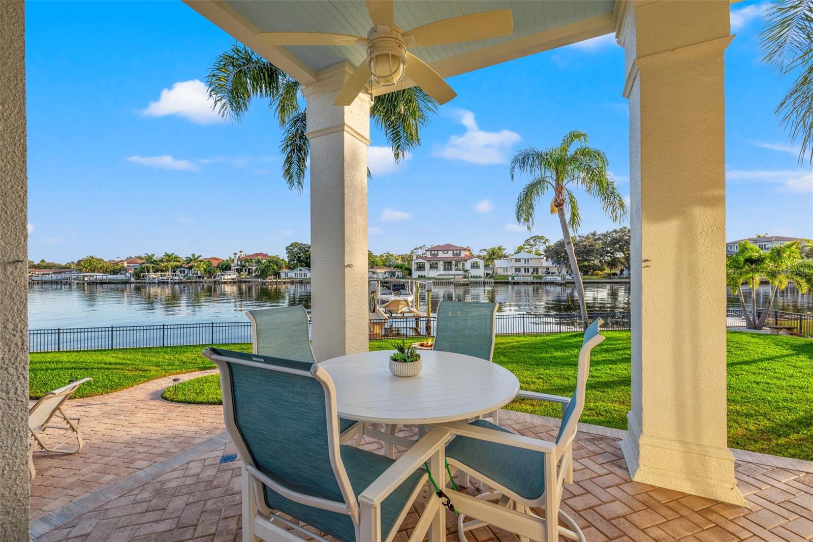 NORTH EAST PARK PLACIDO SHORES - Residential