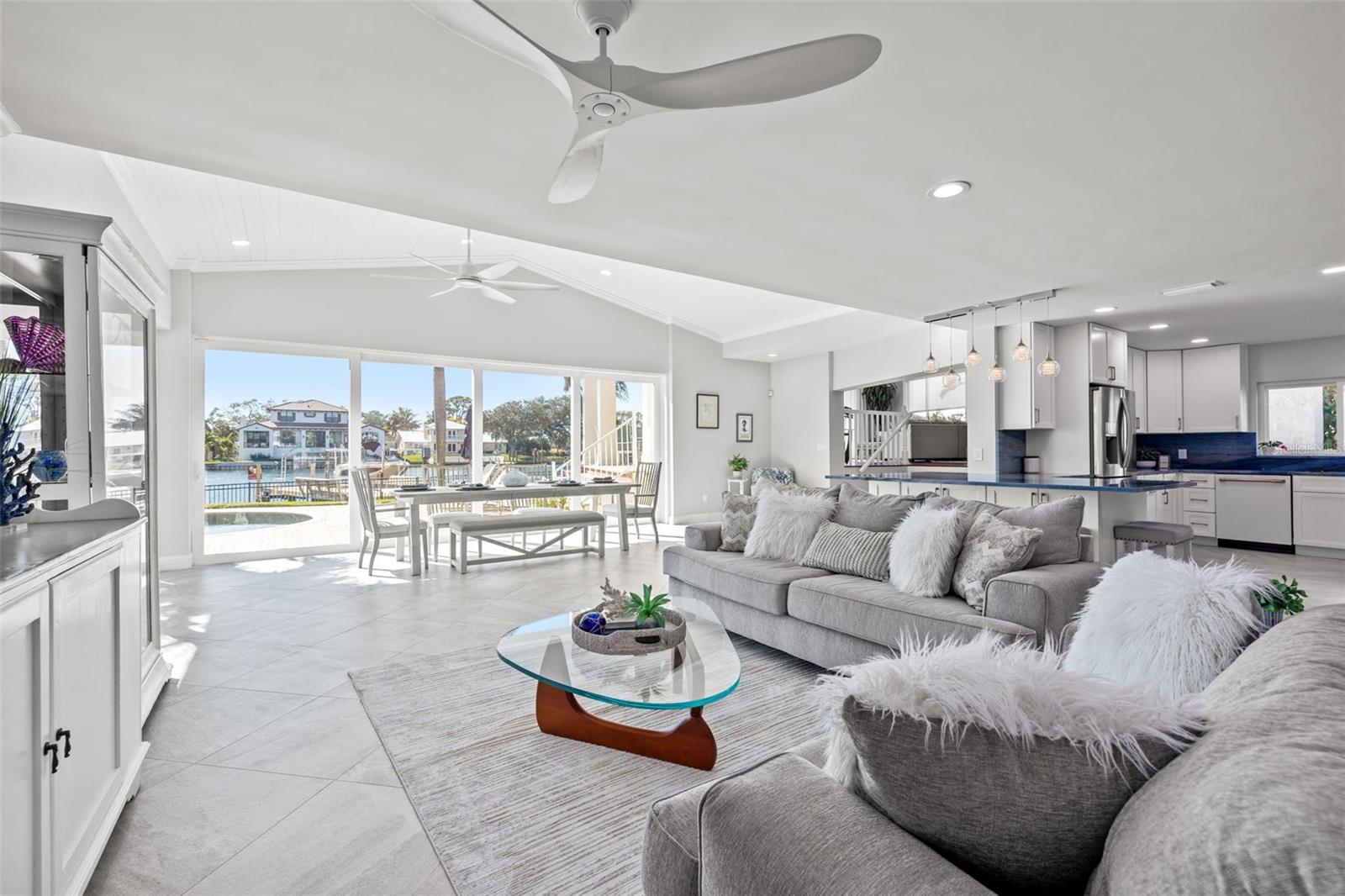 NORTH EAST PARK PLACIDO SHORES - Residential