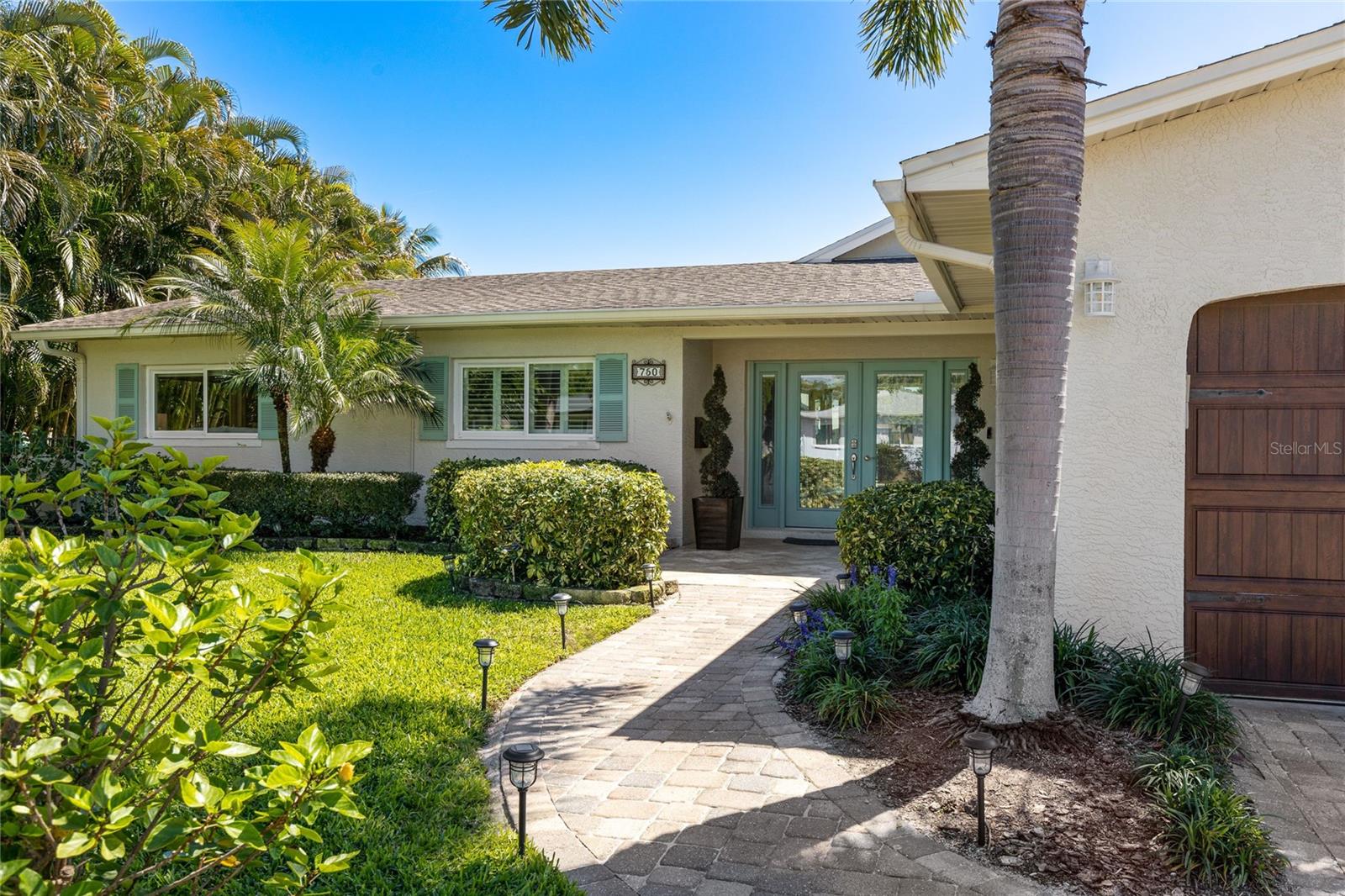 NORTH EAST PARK PLACIDO SHORES - Residential