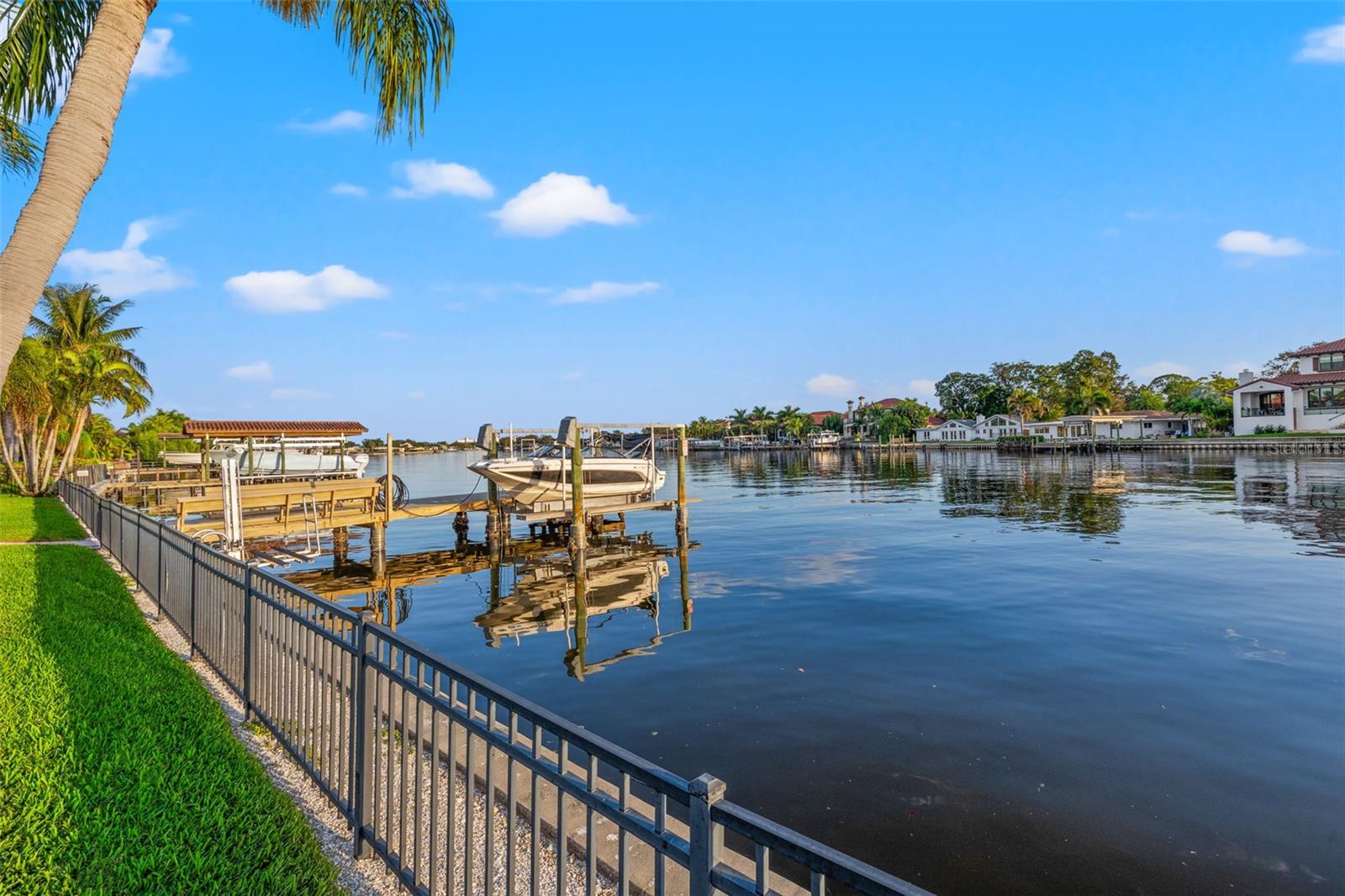 NORTH EAST PARK PLACIDO SHORES - Residential