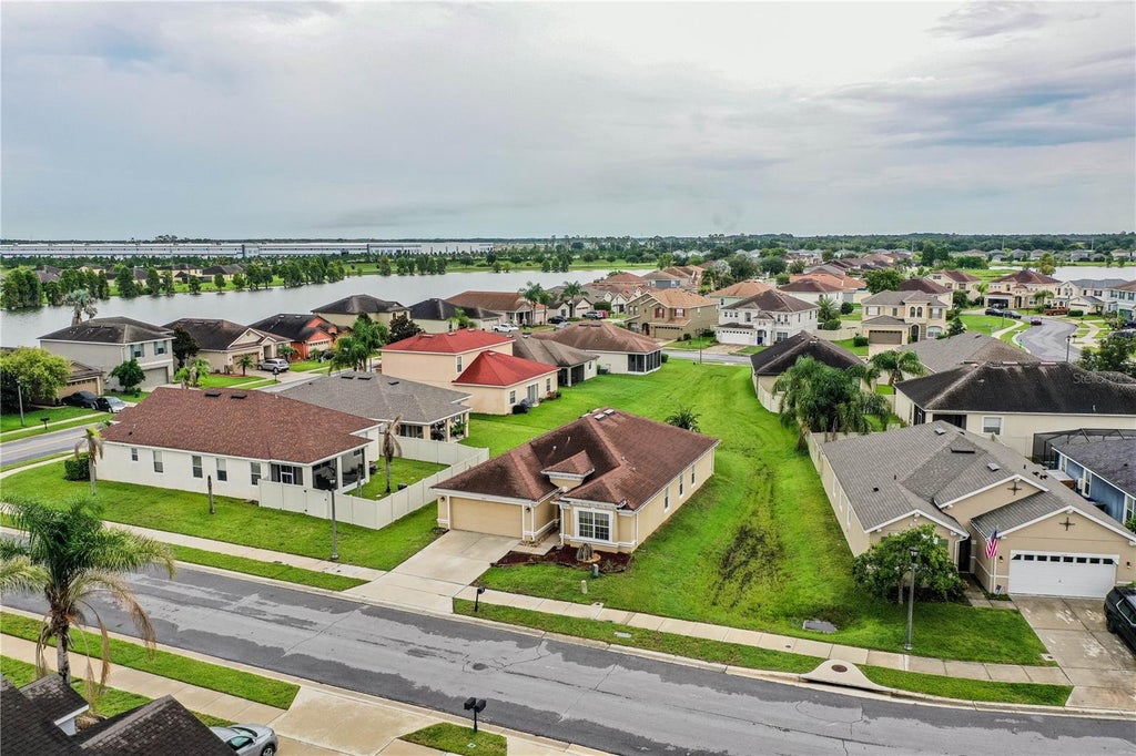 Photo of 6015 Champlain Pass, Lakeland, FL 33805 (MLS # L4963871)