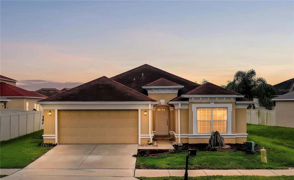 Photo of 6015 Champlain Pass, Lakeland, FL 33805 (MLS # L4963871)