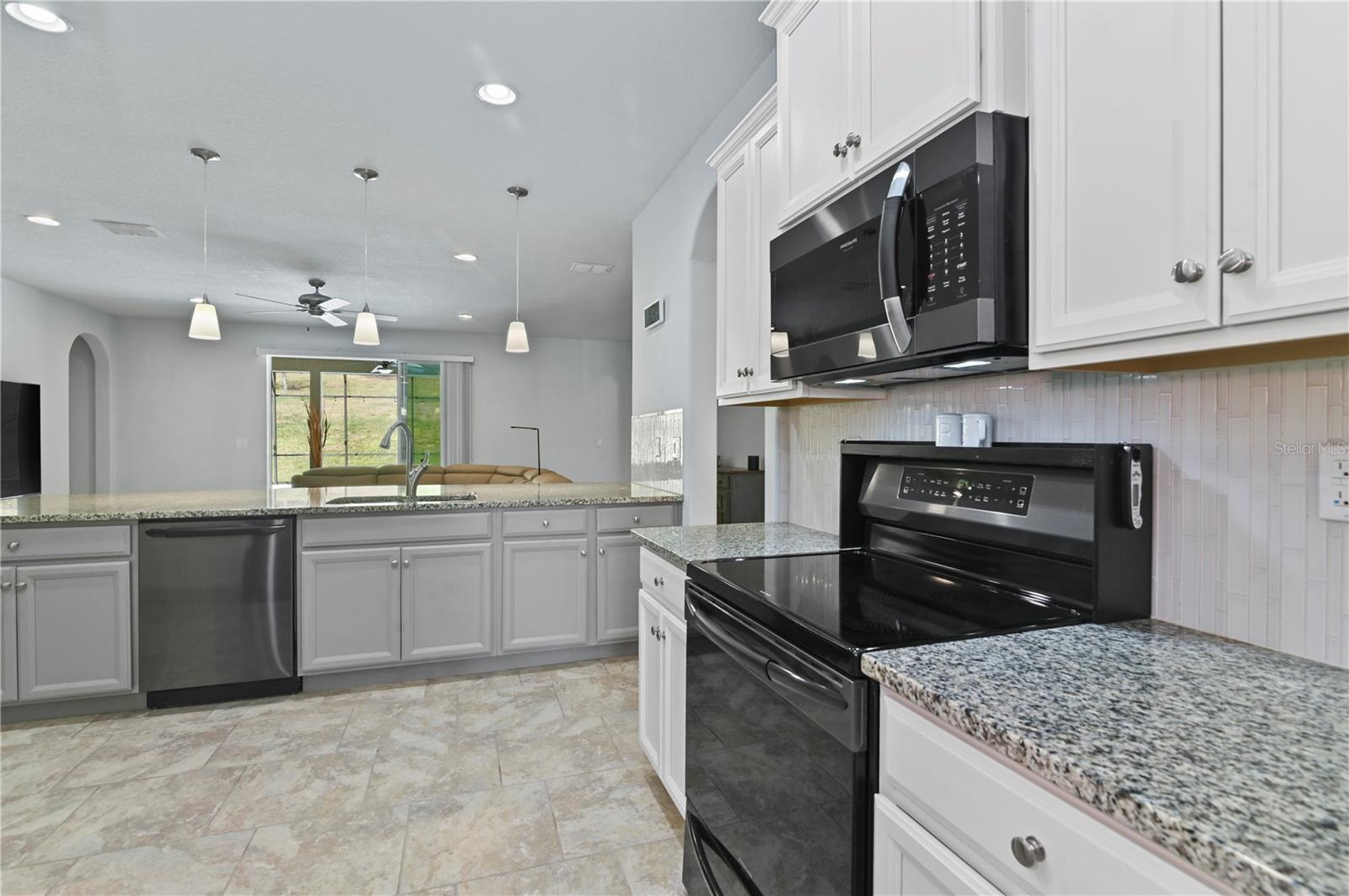 ROCK SPRINGS RIDGE PH VII B - Residential