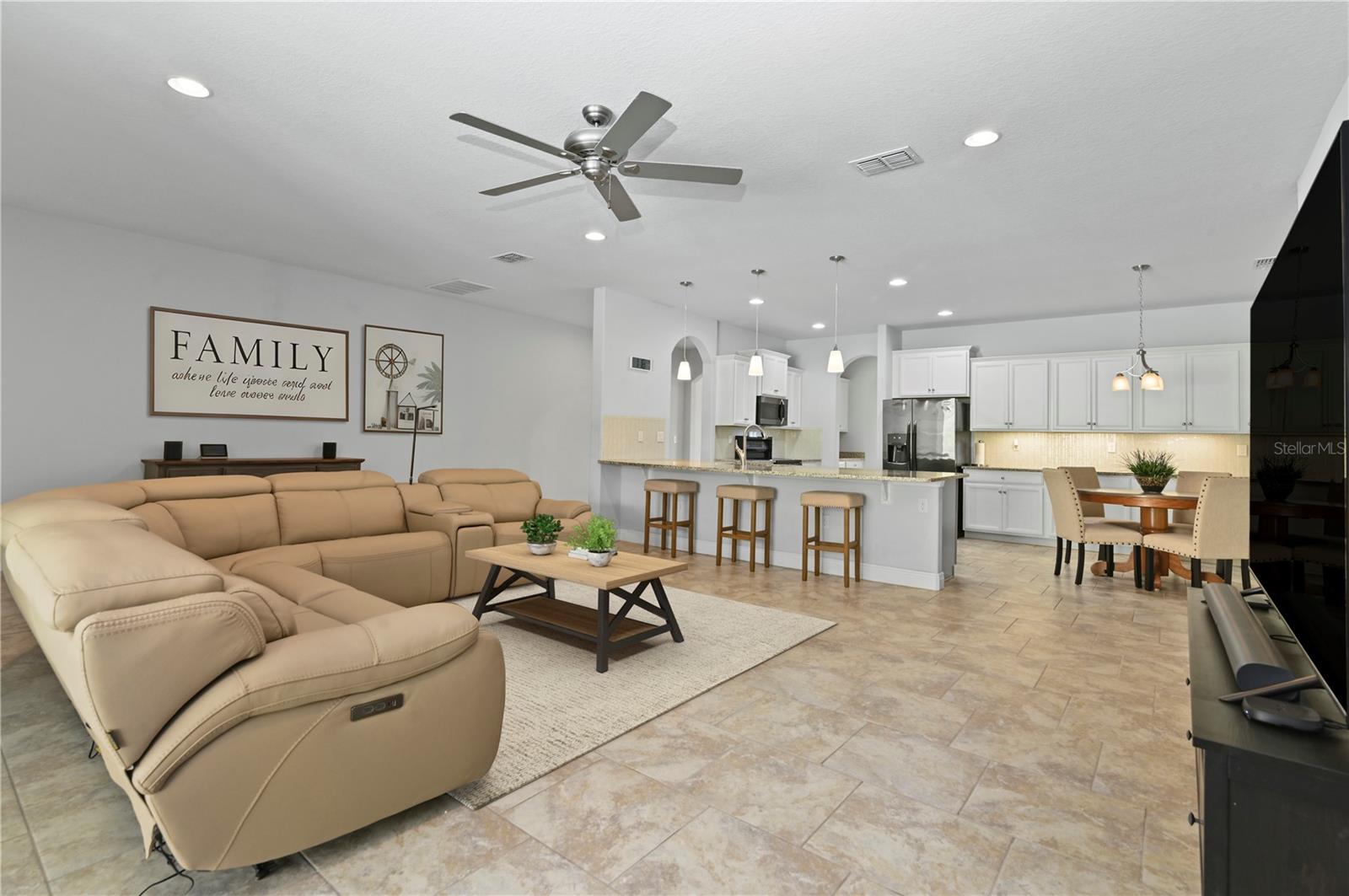 ROCK SPRINGS RIDGE PH VII B - Residential