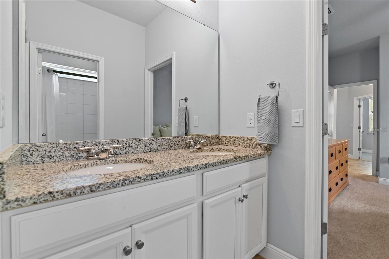 ROCK SPRINGS RIDGE PH VII B - Residential