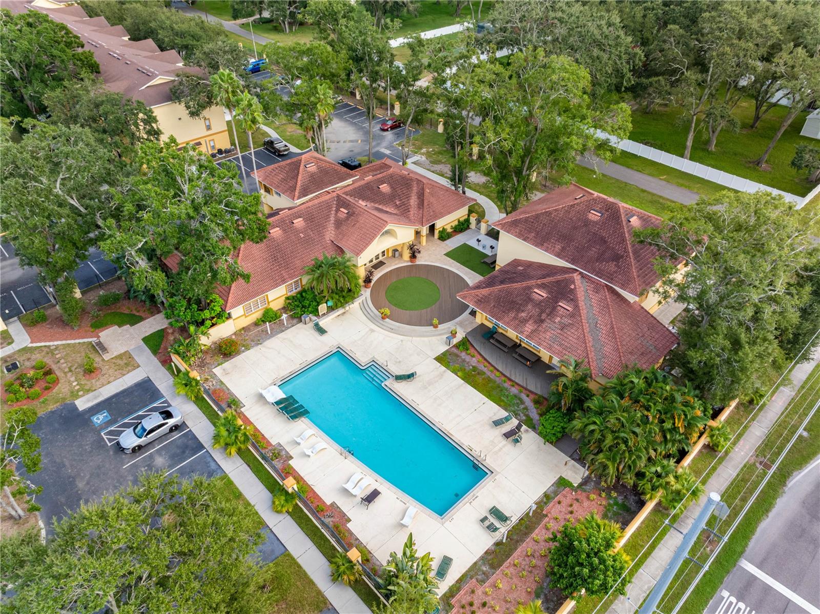 THE PINNACLE AT CARROLLWOOD A CONDOMINIUM - Residential