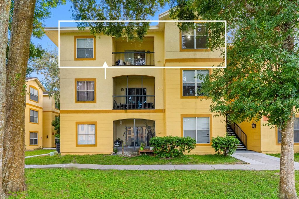 Photo of 5608 Pinnacle Heights Circle #303, Tampa, FL 33624 (MLS # TB8434084)