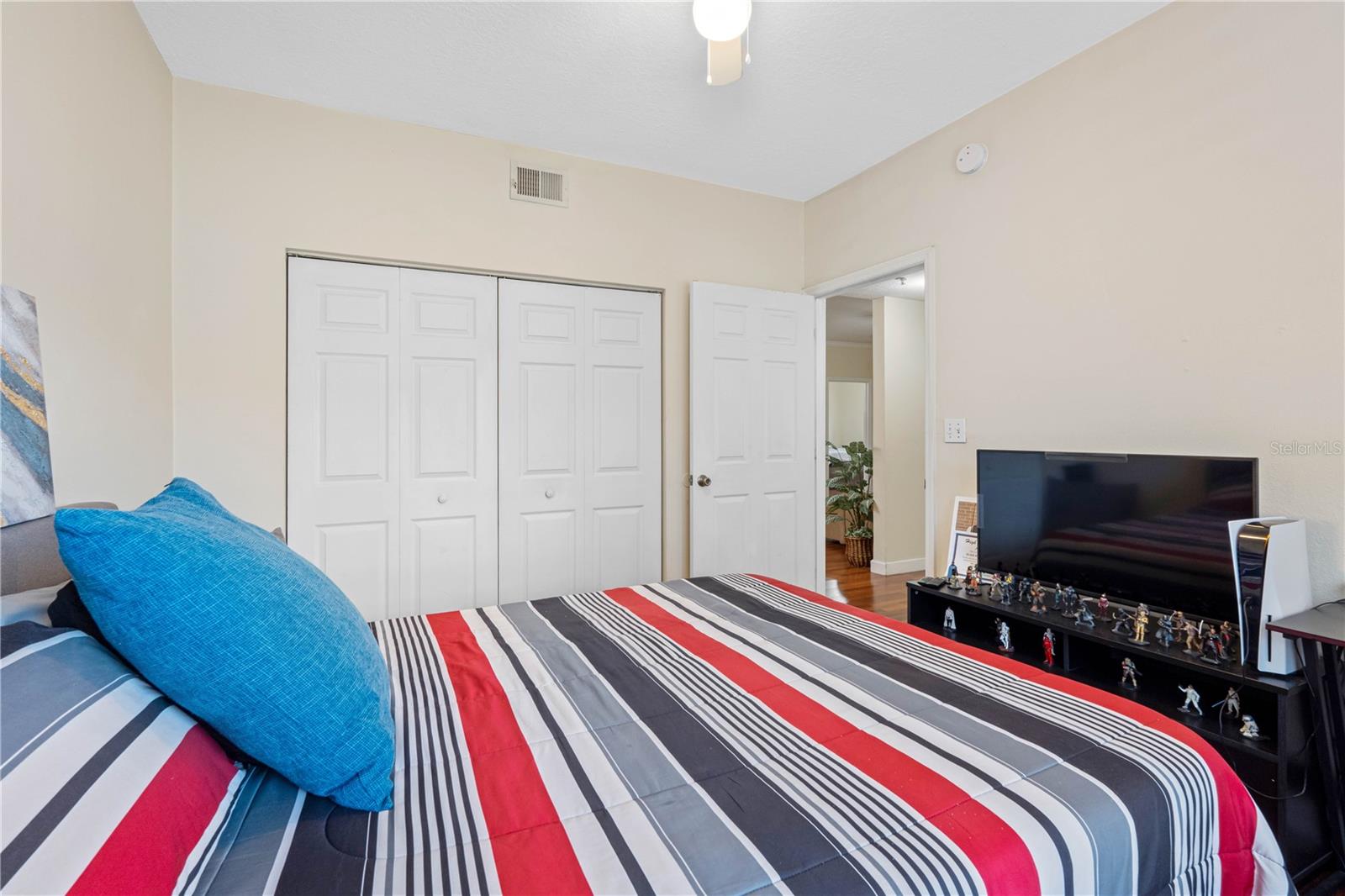 THE PINNACLE AT CARROLLWOOD A CONDOMINIUM - Residential