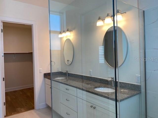 OAK BEND TWNHMS - Residential Lease