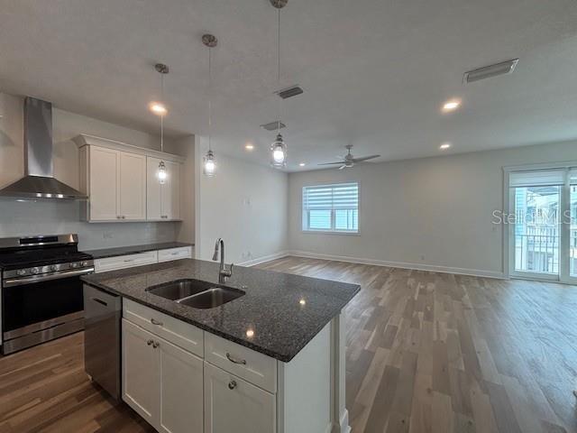 OAK BEND TWNHMS - Residential Lease