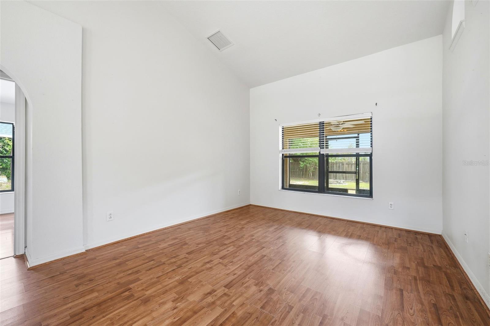 36341 GRAND ISLAND OAKS CIRCLE