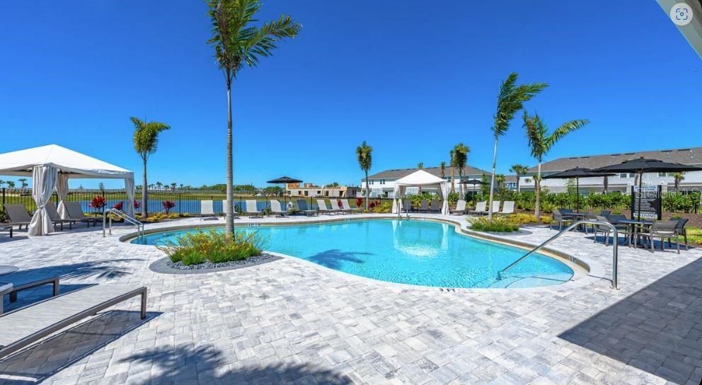 TOWNHOMES AT AZARIO - Residential