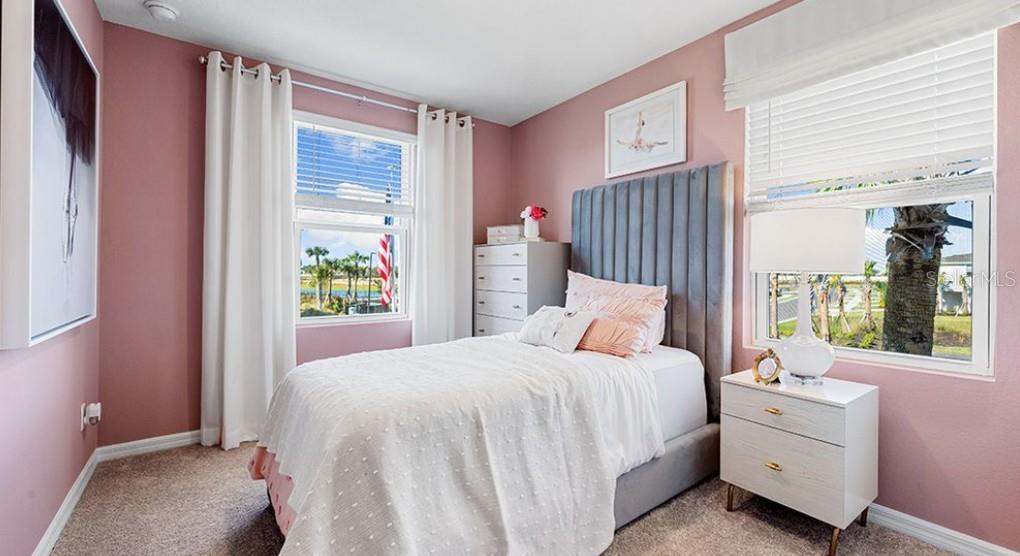 TOWNHOMES AT AZARIO - Residential