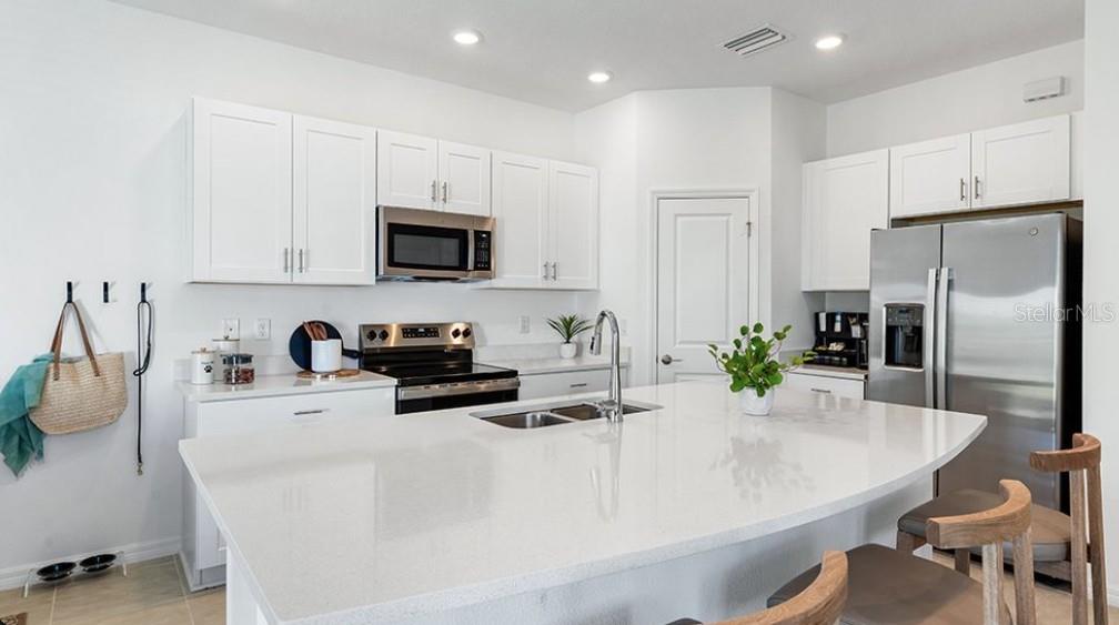 TOWNHOMES AT AZARIO - Residential