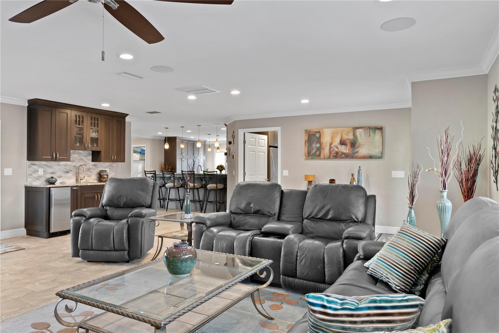 VENETIAN ISLES - Residential