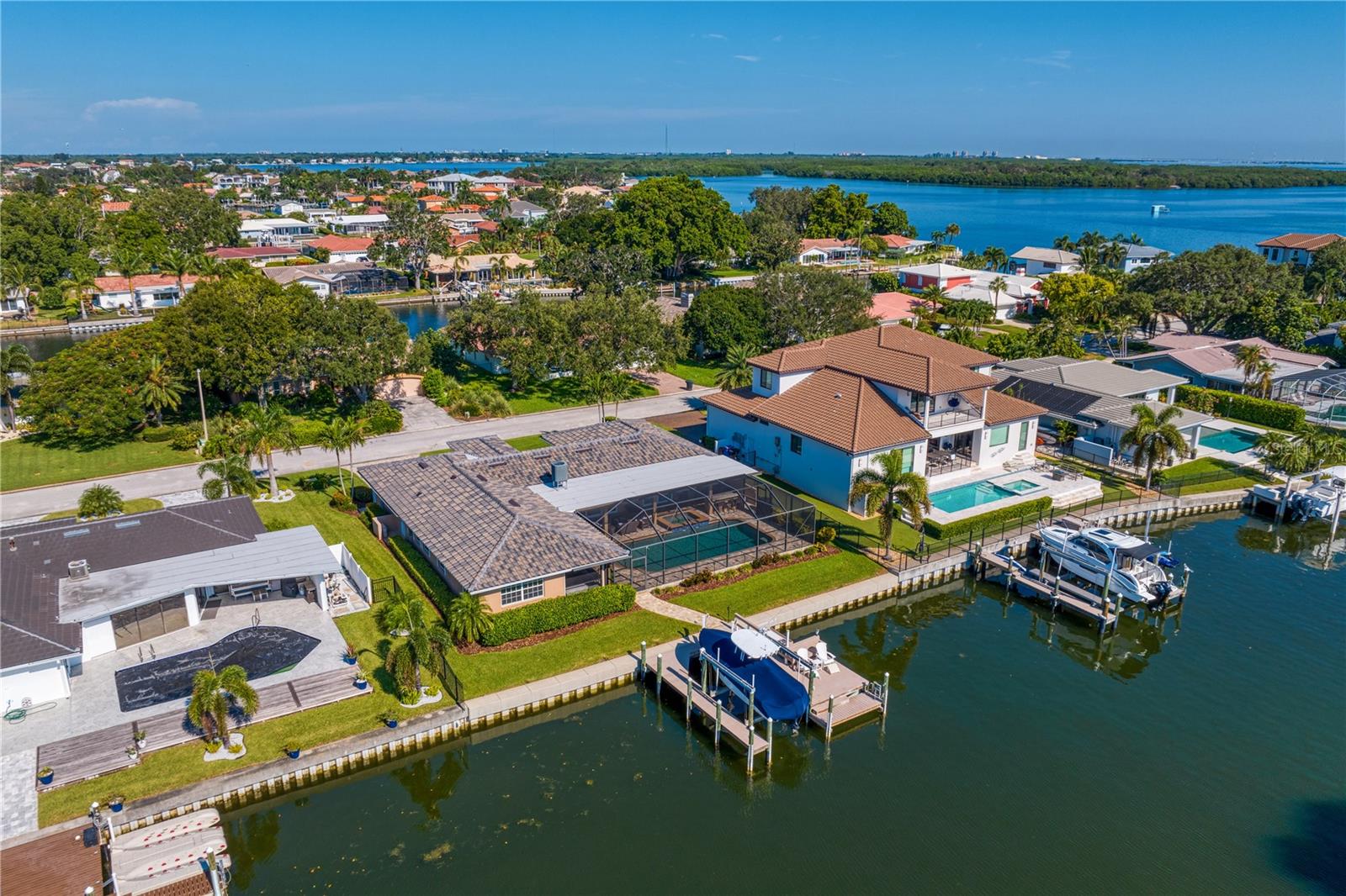 VENETIAN ISLES - Residential