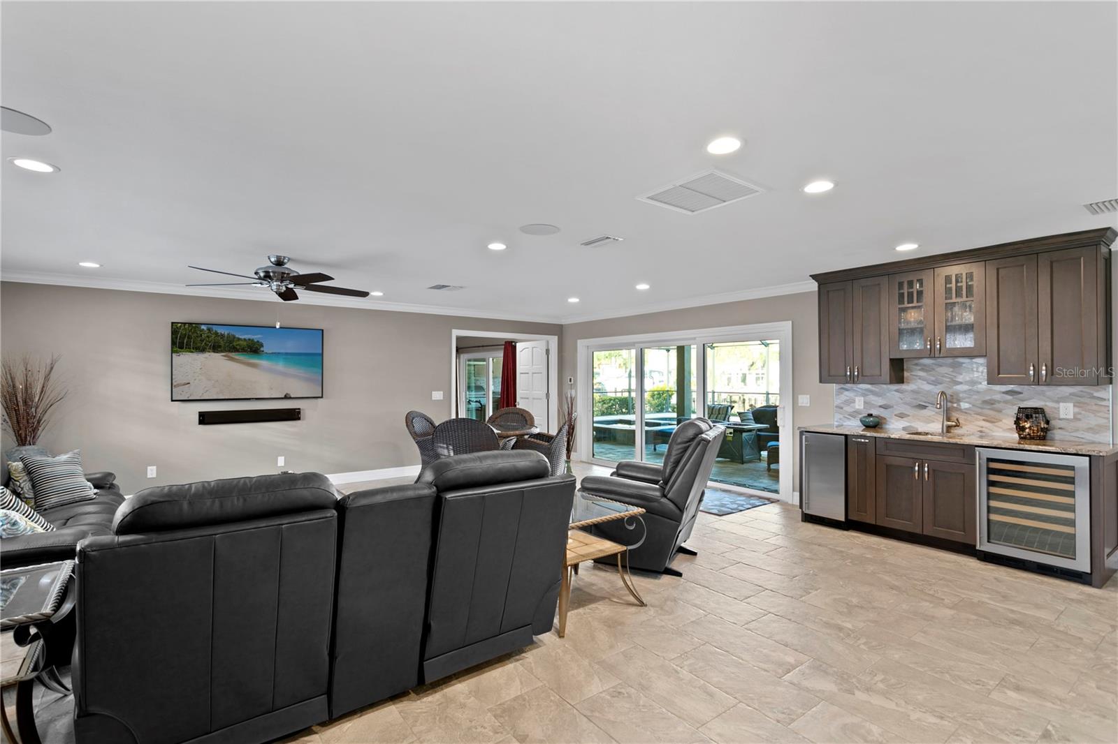 VENETIAN ISLES - Residential