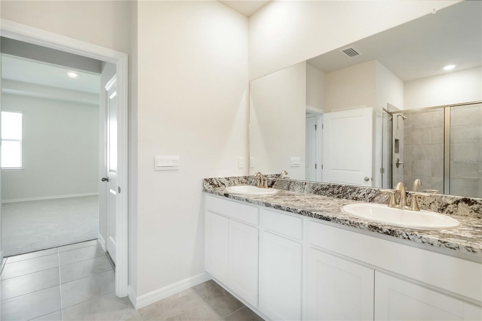 CODDINGTON PH II - Residential Lease