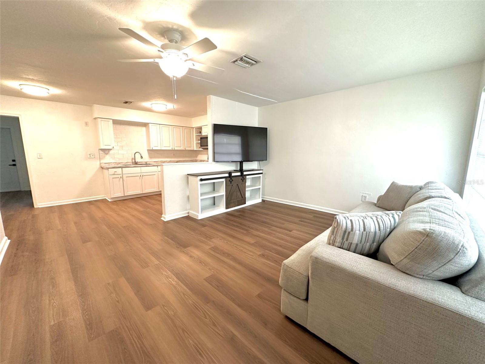 WARM MINERAL SPGS - Residential Income