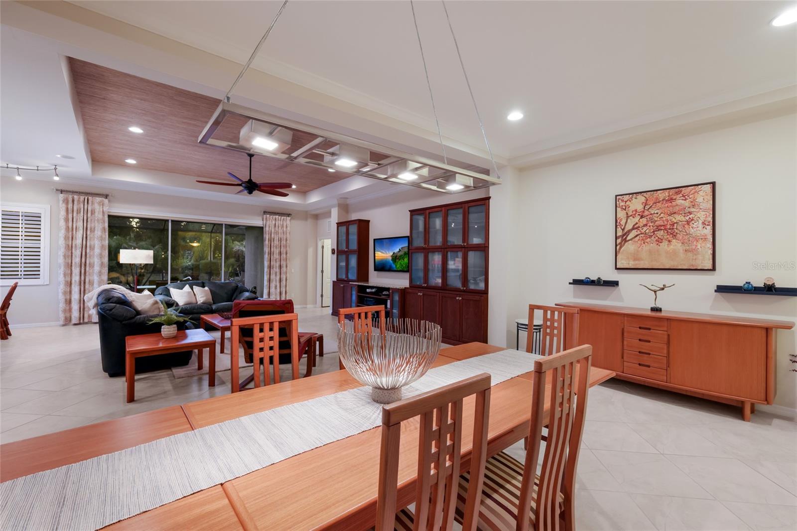 COUNTRY CLUB EAST AT LAKEWD RNCH QQ1 1 - Residential