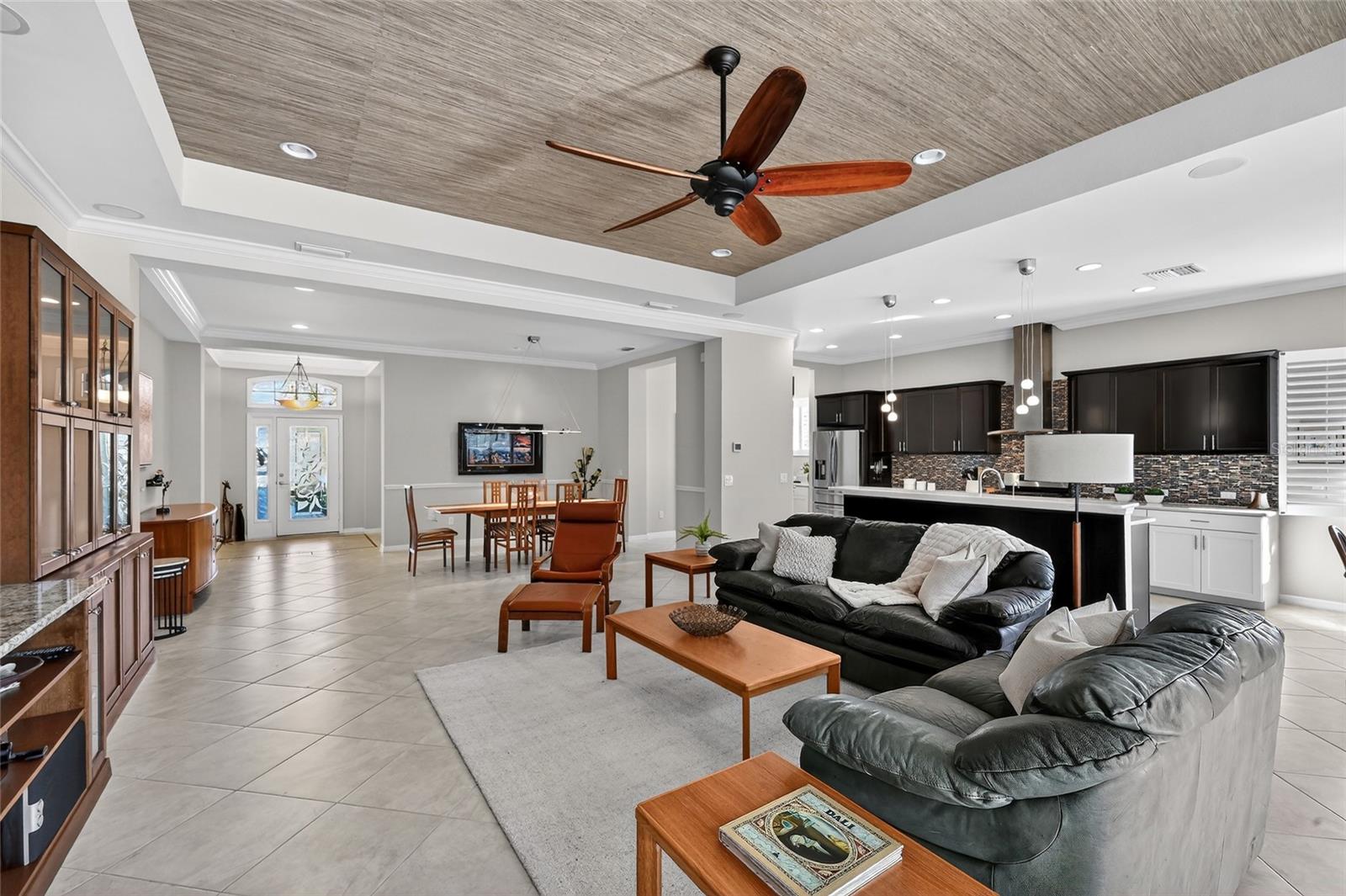 COUNTRY CLUB EAST AT LAKEWD RNCH QQ1 1 - Residential