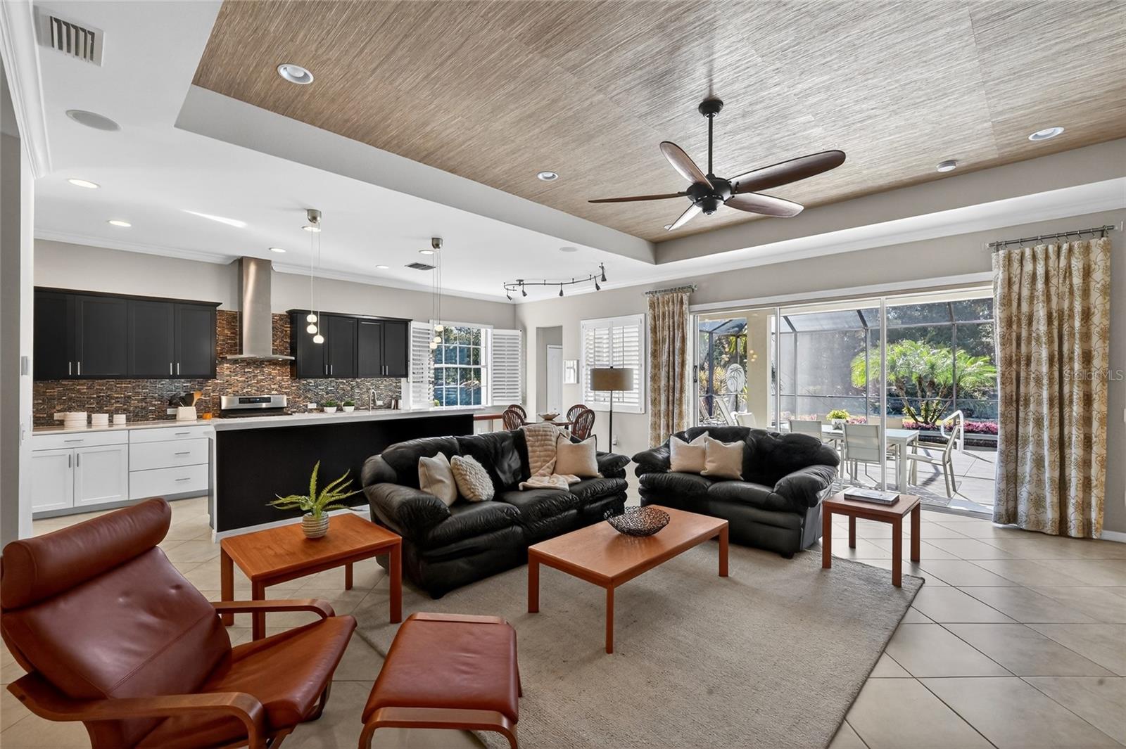 COUNTRY CLUB EAST AT LAKEWD RNCH QQ1 1 - Residential