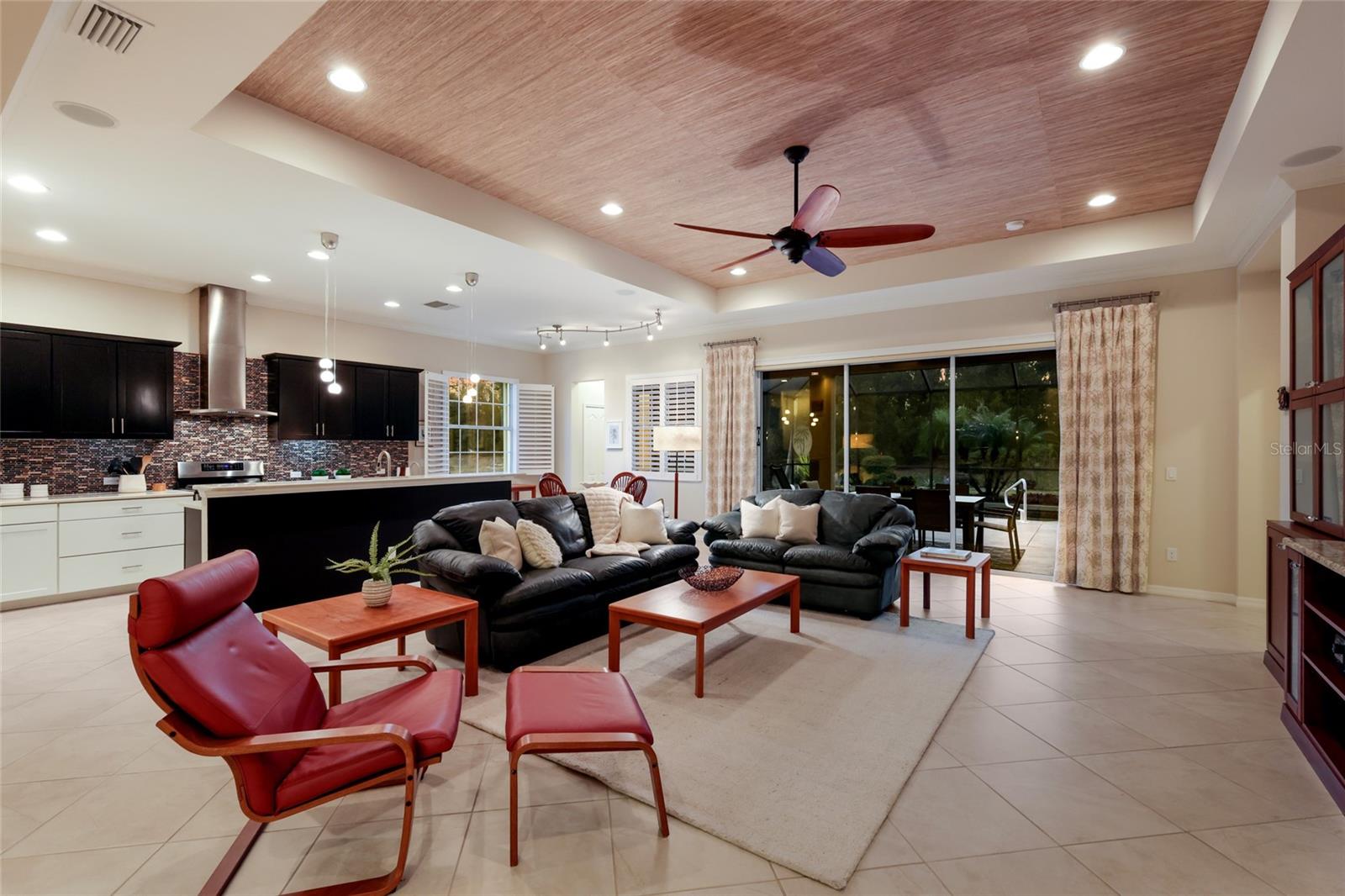 COUNTRY CLUB EAST AT LAKEWD RNCH QQ1 1 - Residential