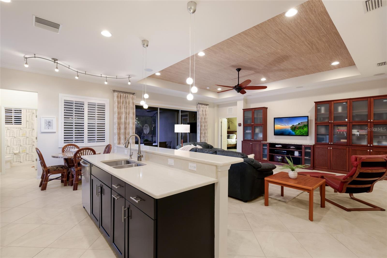 COUNTRY CLUB EAST AT LAKEWD RNCH QQ1 1 - Residential