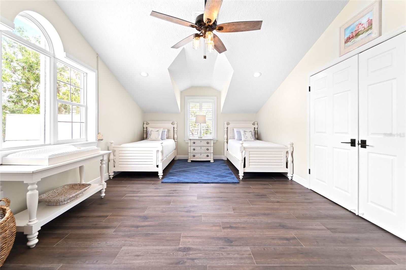 LILES & STANTON - Residential