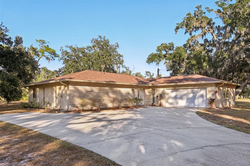 Photo of 5706 Durant Road, Dover, FL 33527 (MLS # TB8448887)