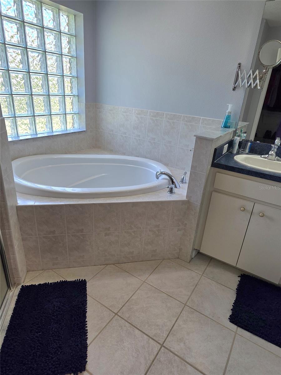 COLONY ACRES - Residential