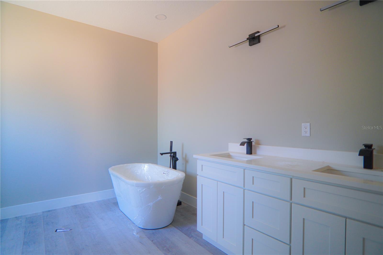 MARION OAKS UN TWELVE - Residential